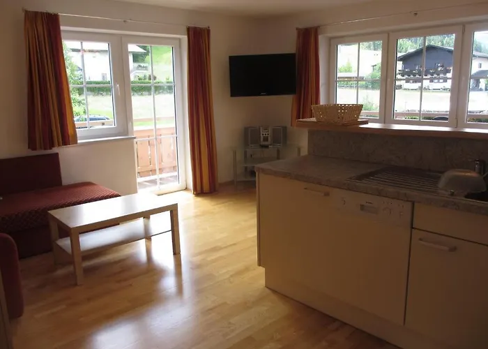 Kurz - 3 4* ヴェステンドルフ