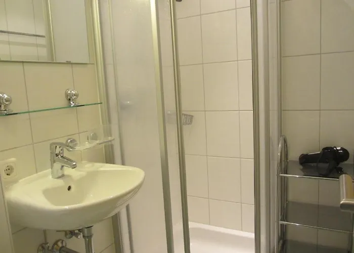 Kurz - 3 مكان تخييم